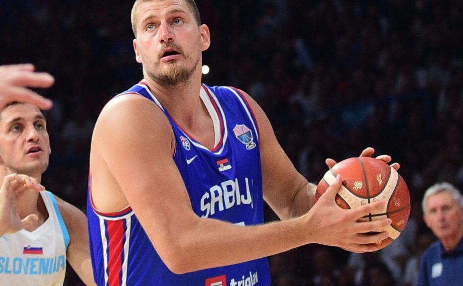 The rehearsal for the European Championship, the basketball match between Serbia and Slovenia, was played in the Belgrade Arena. Generalna proba za Evropsko prvenstvo, utakmica kosarkasa Srbije i Slovenije odigrana je u Beogradskoj areni.