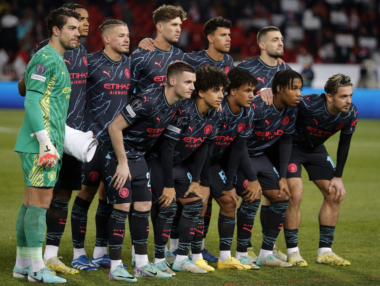 The match of the sixth round of Group G of the Champions League between FC Crvena Zvezda and FC Manchester City was played at the Rajko Mitic Stadium. Utakmica sestog kola G grupe Lige sampiona izmedju FK Crvena zvezda i FK Mancester Siti odigrana je na stadionu Rajko Mitic.