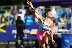 ADRIANA VILAGOŠ