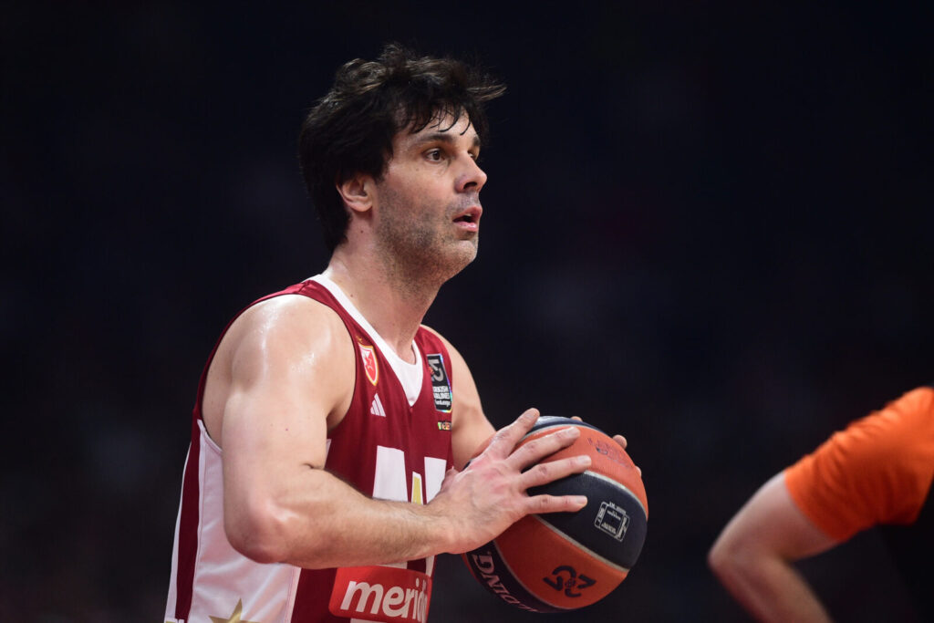 The match of the 32nd round of the Turkish Airlines Euroleague between BC Crvena Zvezda Meridianbet and BC Real Madrid was played at the Belgrade Arena. Utakmica 32. kola Turkish Airlines Evrolige izmedju BC Crvena Zvezda Meridianbet i BC Real Madrid odigrana je u Beogradskoj Areni.