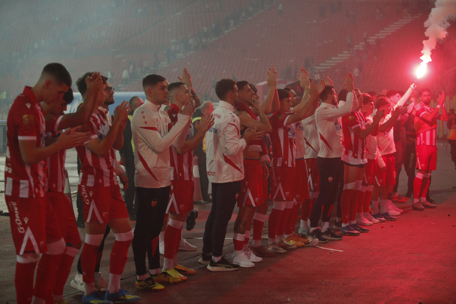 The match of the 37th round of the Mozzart Super League of Serbia between FK Crvena zvezda and OFK Beograd was played at the Rajko Mitic Stadium. Utakmica 37. kola Mozzart Super lige Srbije izmedju FK Crvena zvezda i OFK Beograd odigrana je na stadionu Rajko Mitic.