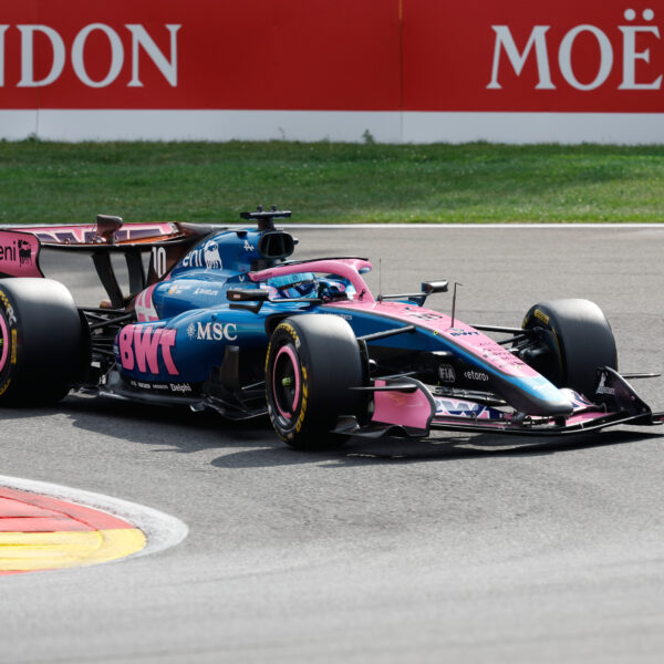 Pierre Gasly doživeo težak udes i uništio bolid Alpine na treninzima u Belgiji