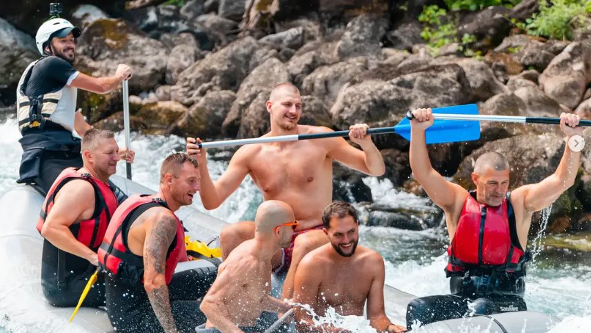 Nikola Jokić uživao na raftingu: Zanimljiva anegdota sa reke postala hit – Nikola Jokić rafting