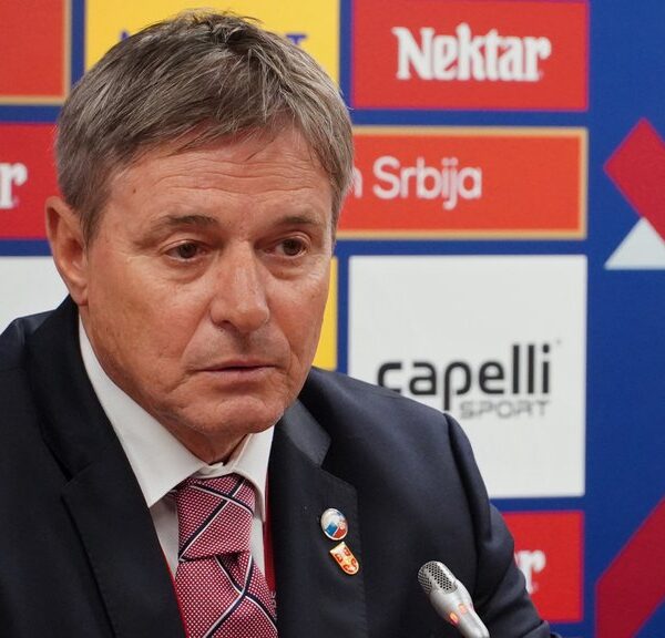 Dragan Stojković Piksi izgubio majku u 86. godini