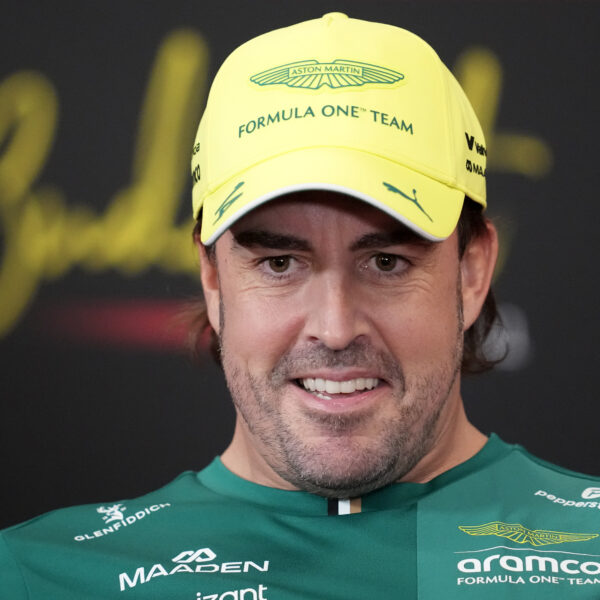 Fernando Alonso: 'Ostajem u Aston Martinu, imam ugovor i ne planiram odlazak' – Fernando Alonso Aston Martin