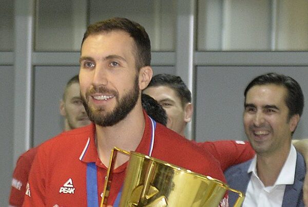 Nemanja Petrić potpisao za Crvenu zvezdu nakon povratka iz Partizana – Nemanja Petrić odbojka