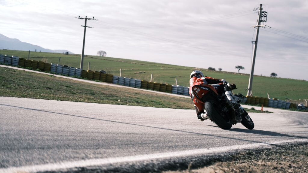 Carlos Cano preuzeo vođstvo u Moto3 Junior šampionatu pobedom u Magny-Coursu