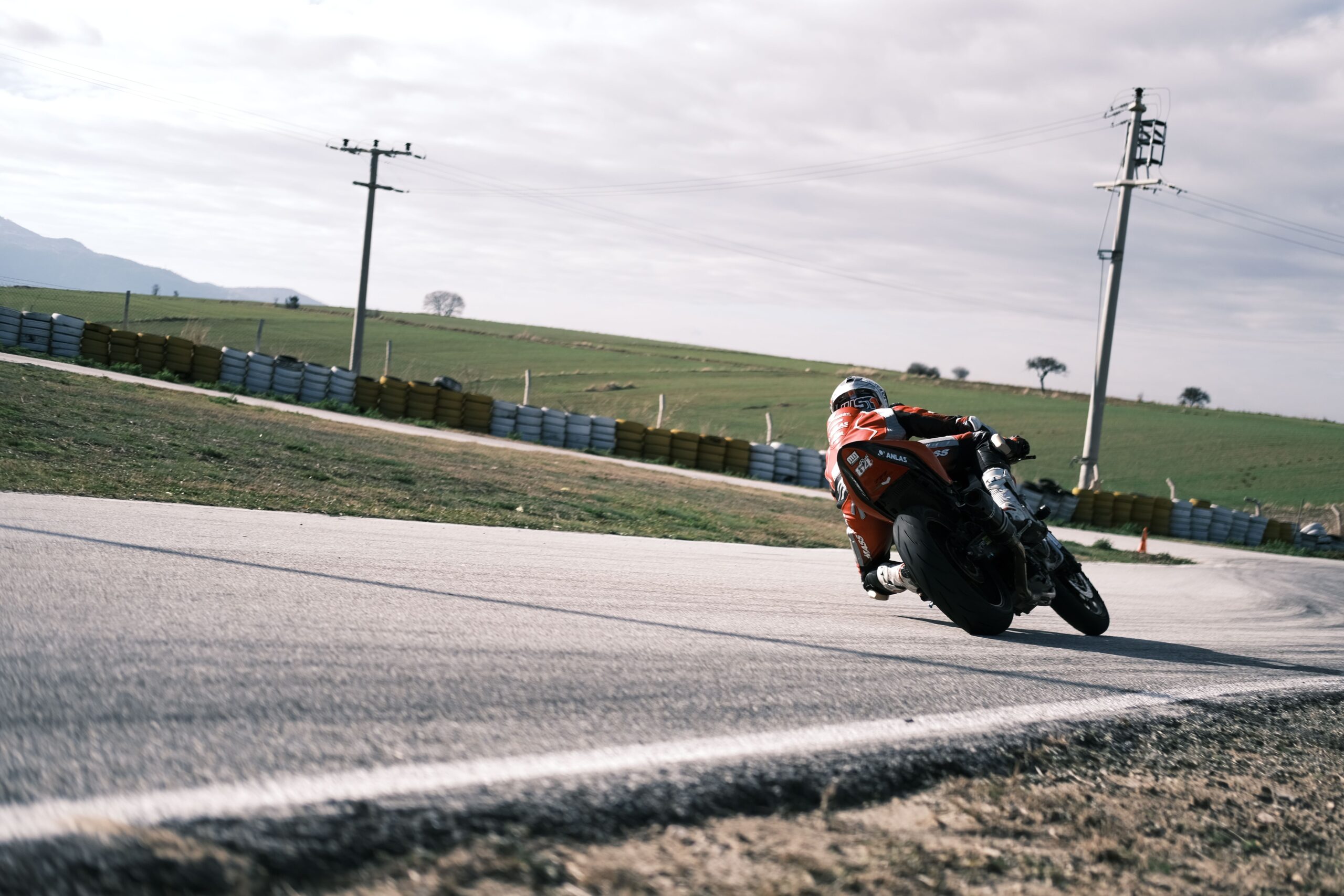 Carlos Cano preuzeo vođstvo u Moto3 Junior šampionatu pobedom u Magny-Coursu
