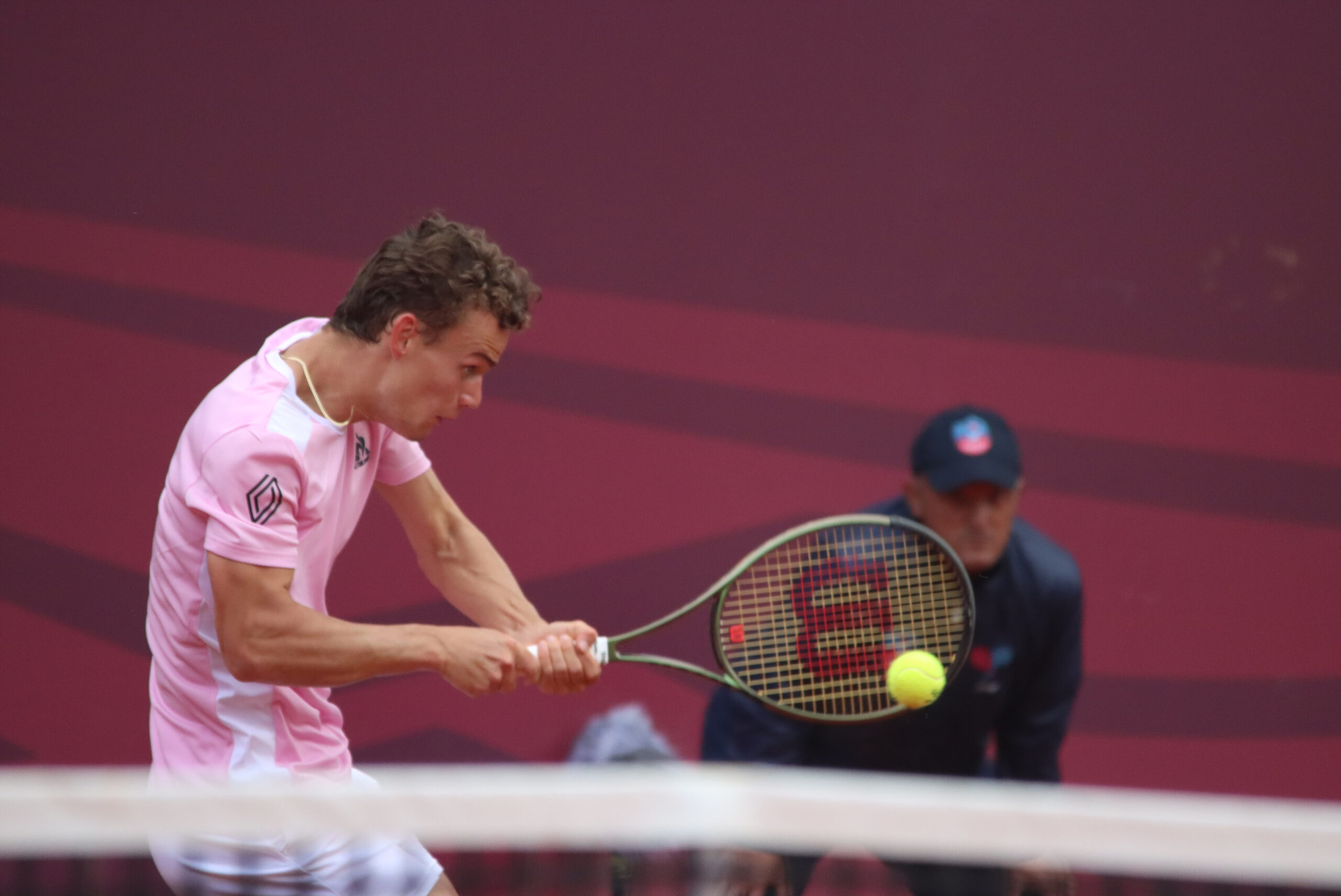 Luka van Aš pobedio Aleksandera Bloksa 6:4, 4:6, 7:5 i osvojio prvu ATP titulu u Estorilu – Luka van Aš Estoril finale