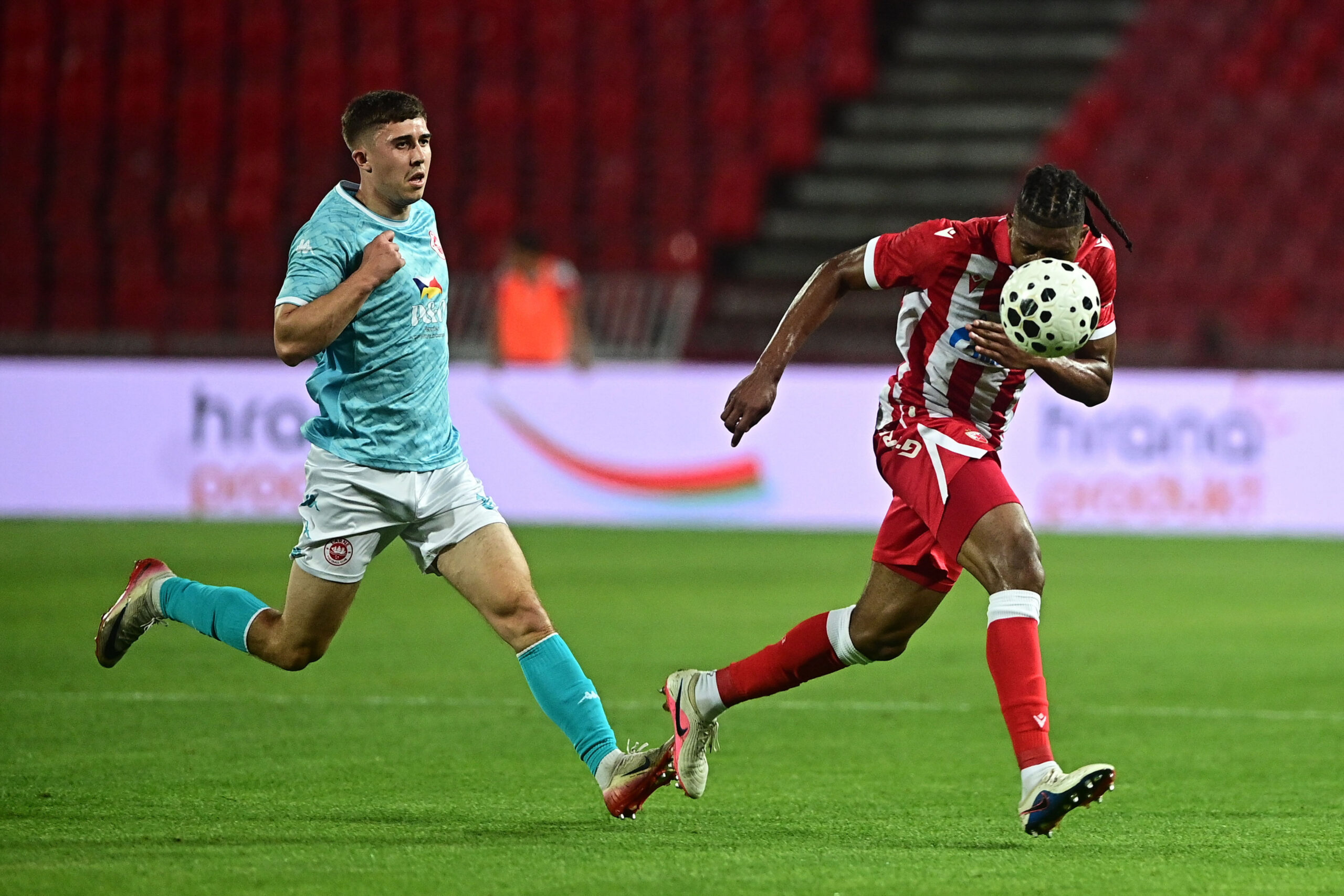 Crvena zvezda protiv Hapoela u trećem kolu kvalifikacija za Ligu šampiona