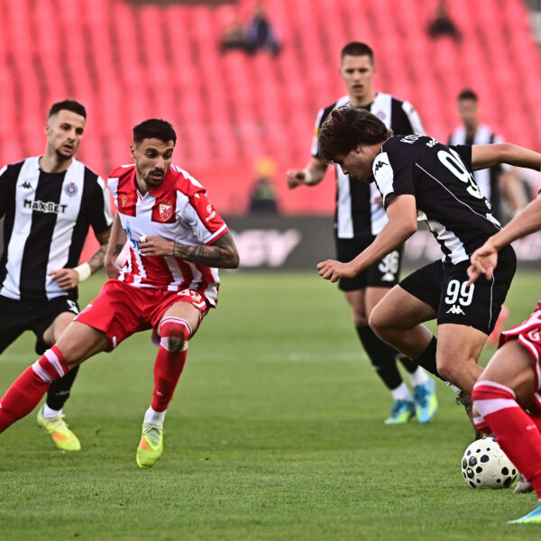 Partizan poveo protiv Une Štrasen na startu drugog poluvremena u Luksemburgu – Partizan Une Štrasen