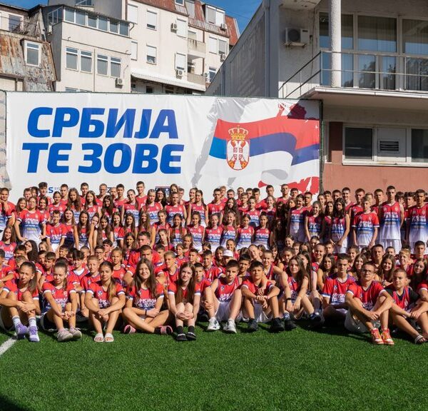 Beograd domaćin kampa 'Srbija te zove' okuplja više od 400 dece iz sveta – kamp Srbija te zove