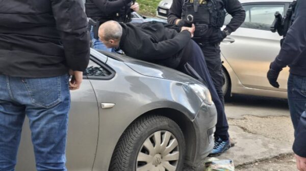 Masovna tuča navijača na Dorćolu izazvala haos na ulicama Beograda – napad u Beogradu