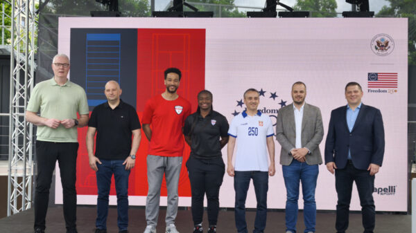 Ambasada SAD organizovala prijem za američke omladinske vaterpoliste tokom boravka u Srbiji