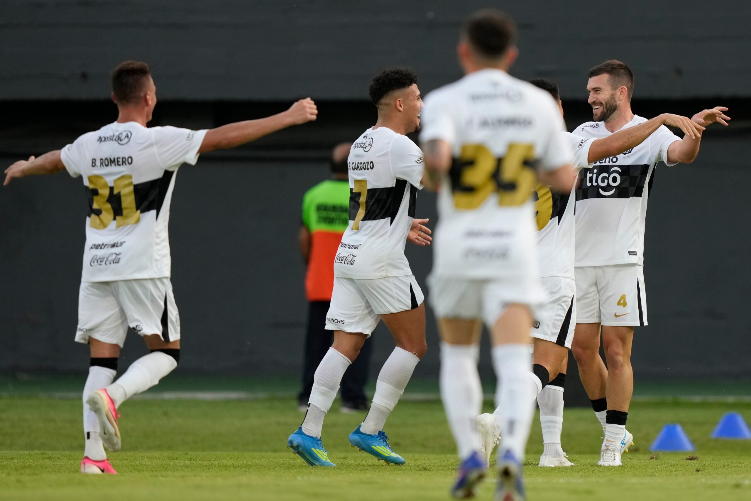 Tim Payne postigao gol na debiju za Olimpiju u pobedi 5:0 protiv Rubio Ñu – Tim Payne Olimpija gol
