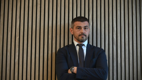 Football club Partizan promoted Sasa Ilic who was appointed as the head of the professional staff. Fudbalski klub Partizan promovisao je Sasu Ilica koji je imenovan ya sefa strucnog staba.