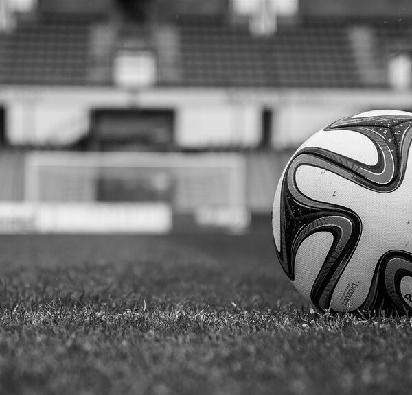 Mateuš Bak preminuo: Navijači Lehije oplakuju legendarnog golmana – Mateuš Bak fudbal