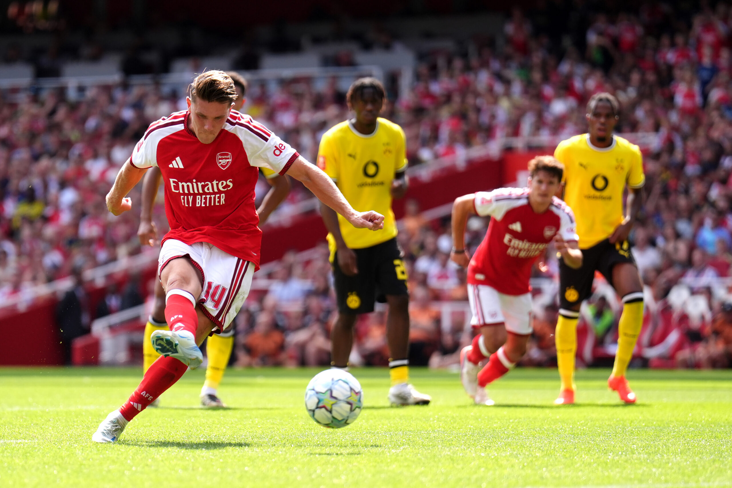 Borussia Dortmund pobedila Arsenal 3:2 i osvojila Emirejts kup u Londonu – Borussia Dortmund Arsenal Emirejts kup