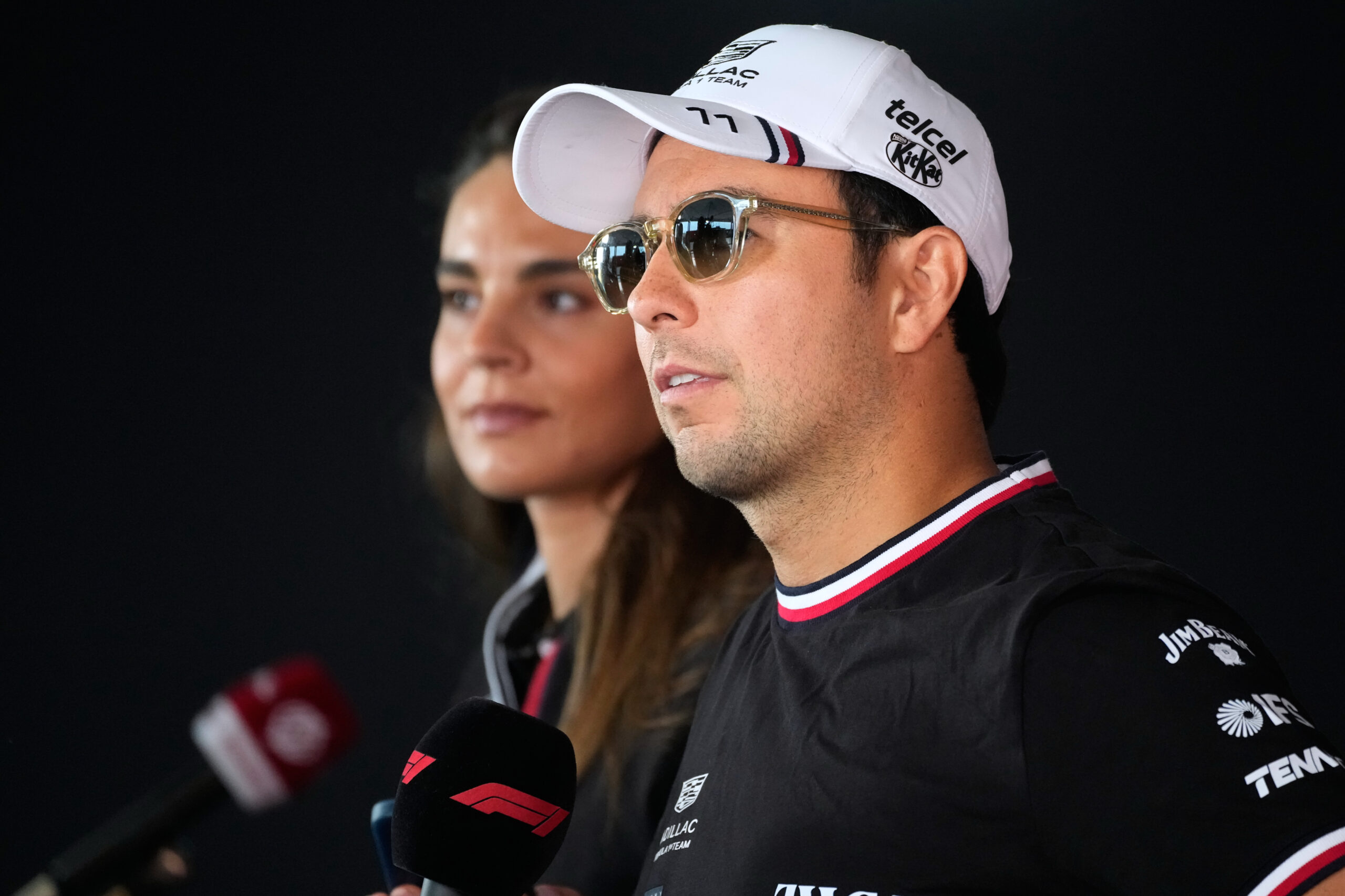 Sergio Perez u fokusu: Pregovori sa Williamsom dok Carlos Sainz razmatra budućnost