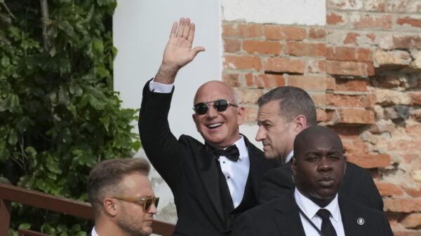 Džef Bezos ulazi u Liverpul: Investicija vredna 4,4 milijarde funti menja vlasničku strukturu
