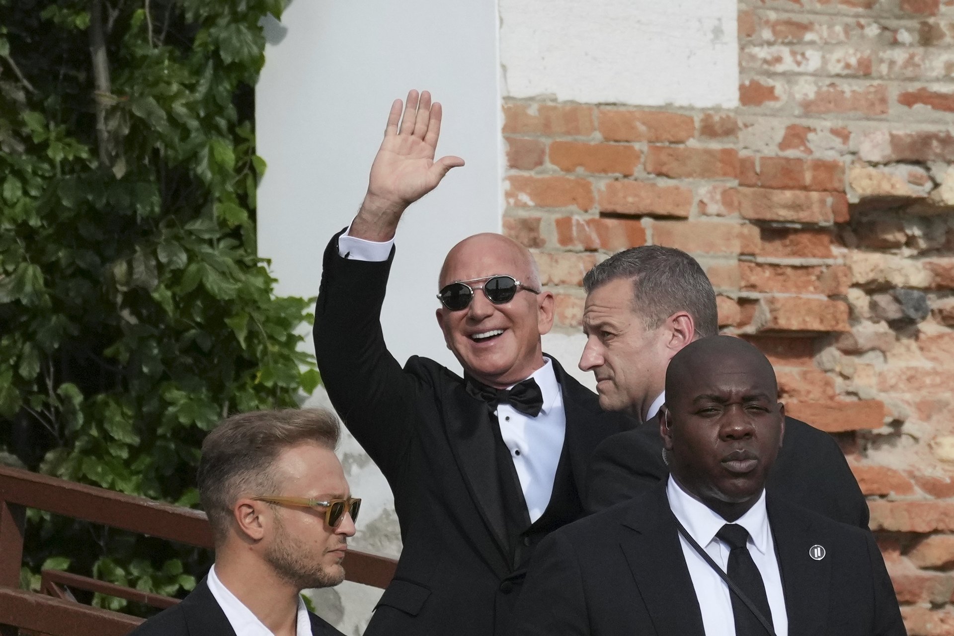 Džef Bezos ulazi u Liverpul: Investicija vredna 4,4 milijarde funti menja vlasničku strukturu