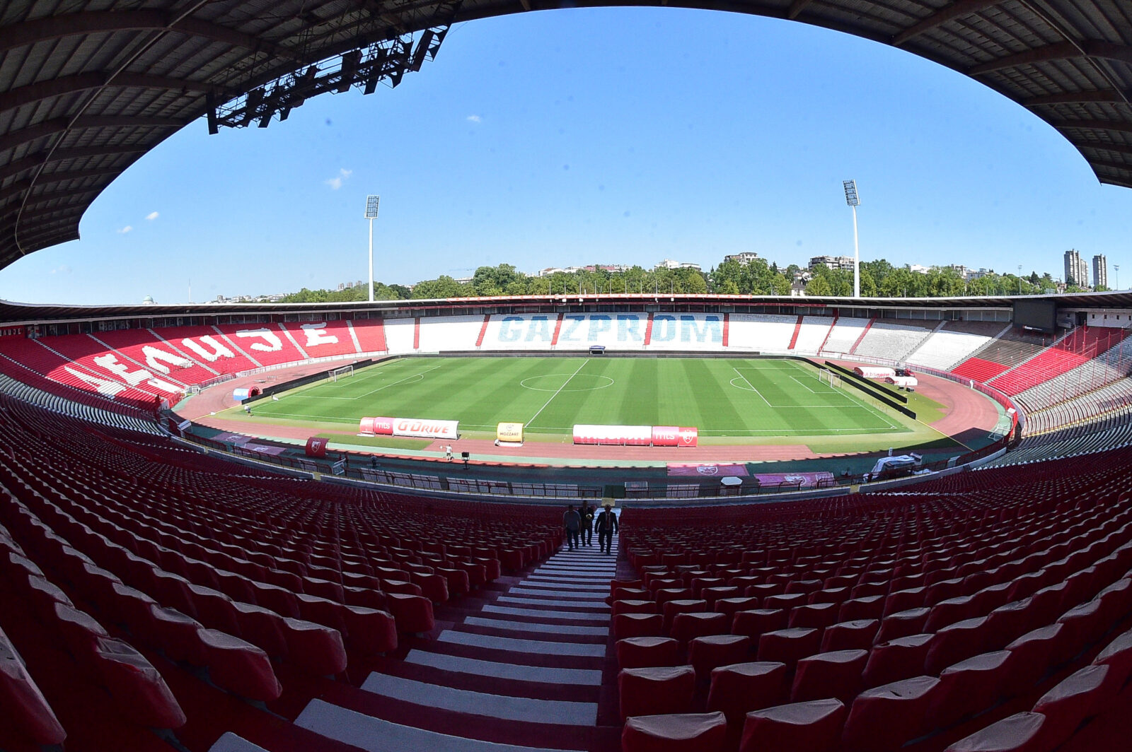 Tour of the renovated Rajko Mitic stadium. Obilazak renoviranog stadiona Rajko Mitic.