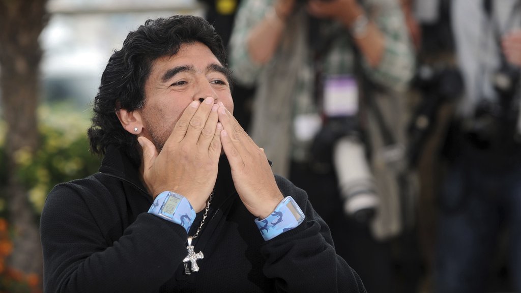 Dijego Maradona preminuo posle 12 sati agonije: Novi detalji sa suđenja o poslednjim trenucima – Dijego Maradona fudbal