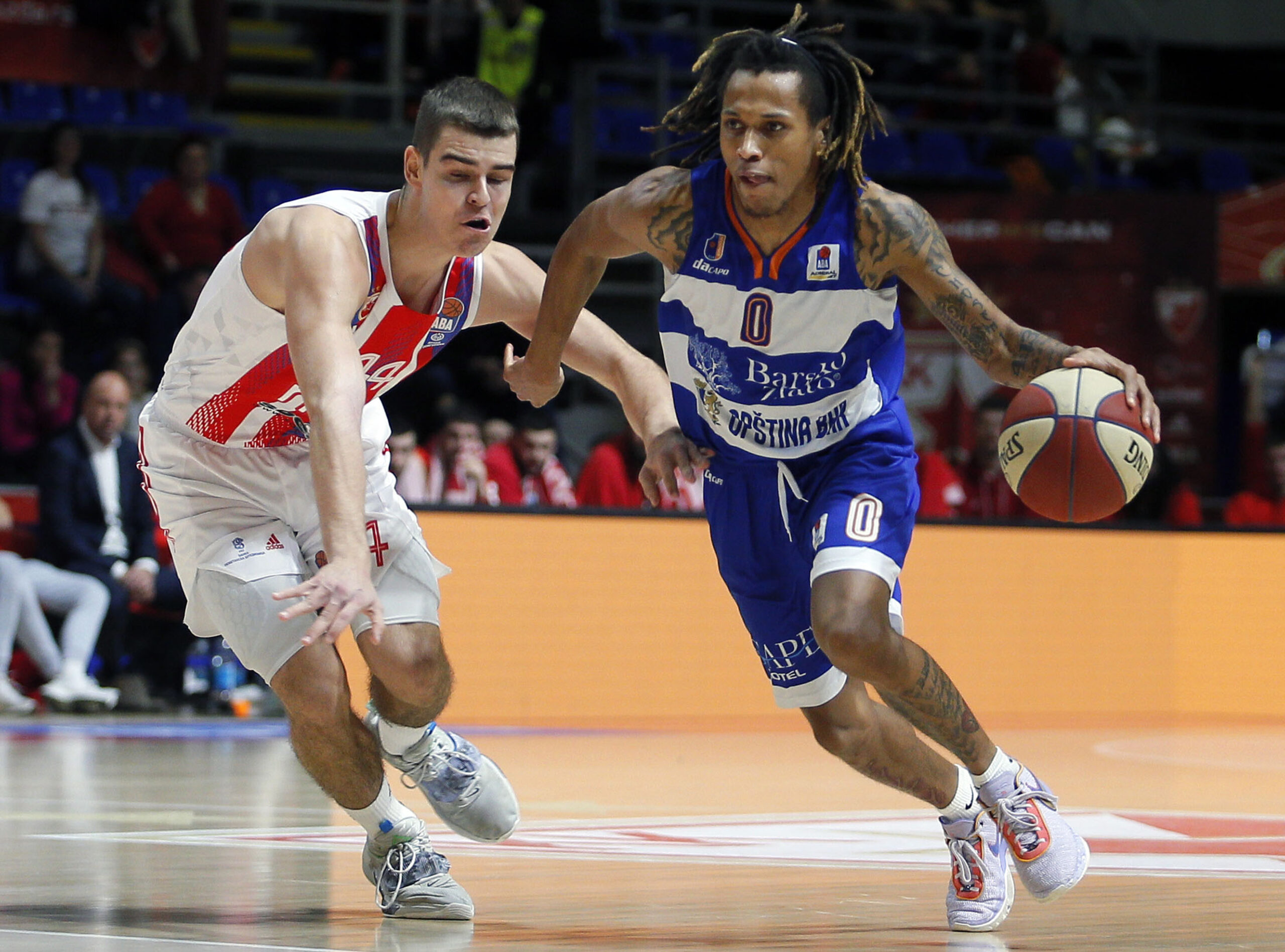 Daron Rasel potpisao jednogodišnji ugovor sa Efesom – Daron Rasel Efes potpis