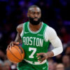 Jaylen Brown i Giannis Antetokounmpo se vraćaju u Boston i Milwaukee u januaru – povratak Jaylena Browna u Boston
