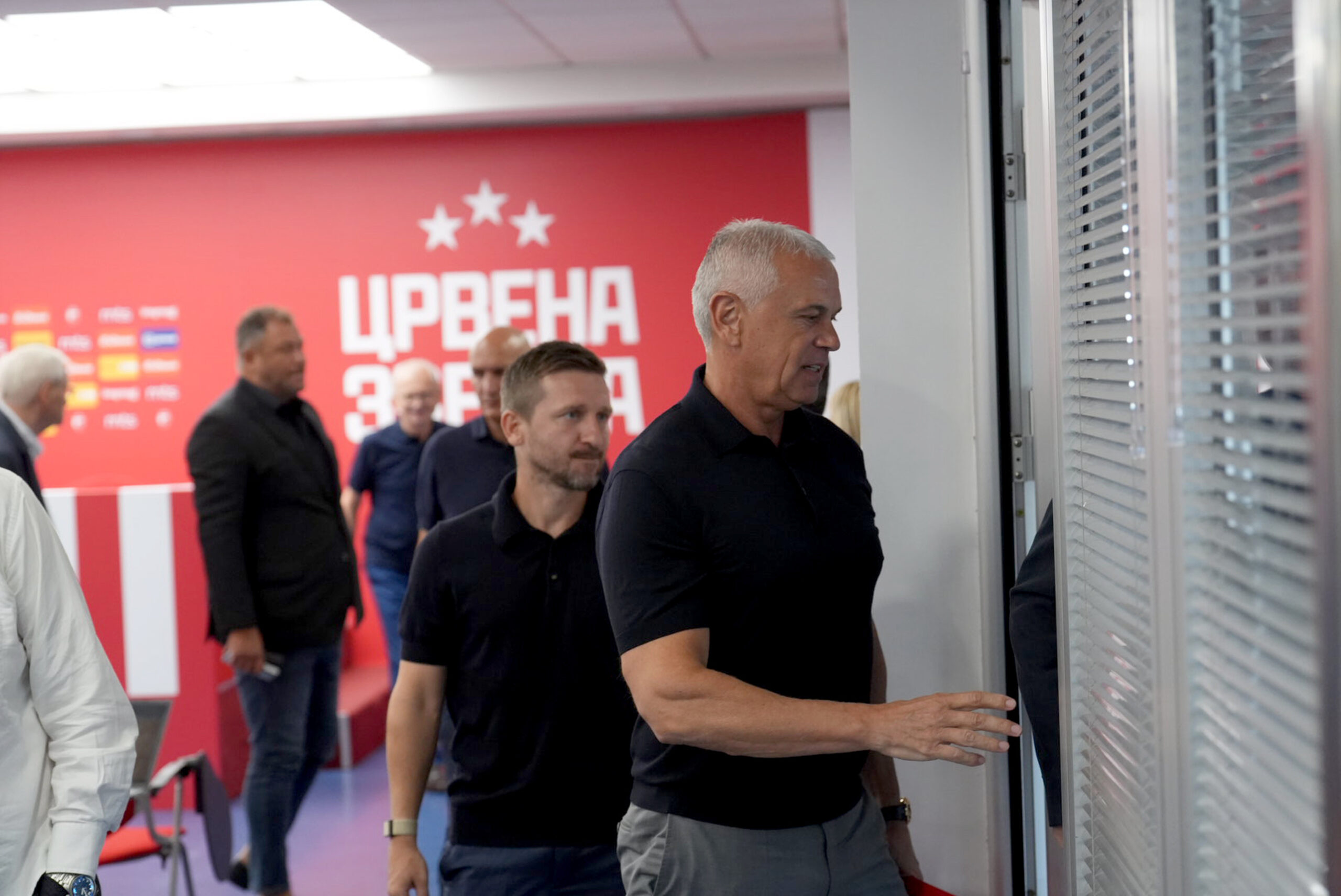 Crvena zvezda pred izazovom: Albert Rijera donosi novu energiju na Marakanu – Albert Rijera Crvena zvezda trener