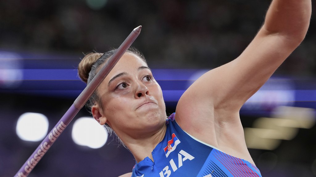 Adriana Vilagoš drži treće mesto u finalu Evropskog prvenstva bacanjem od 60,93 metra – Adriana Vilagoš bacanje koplja