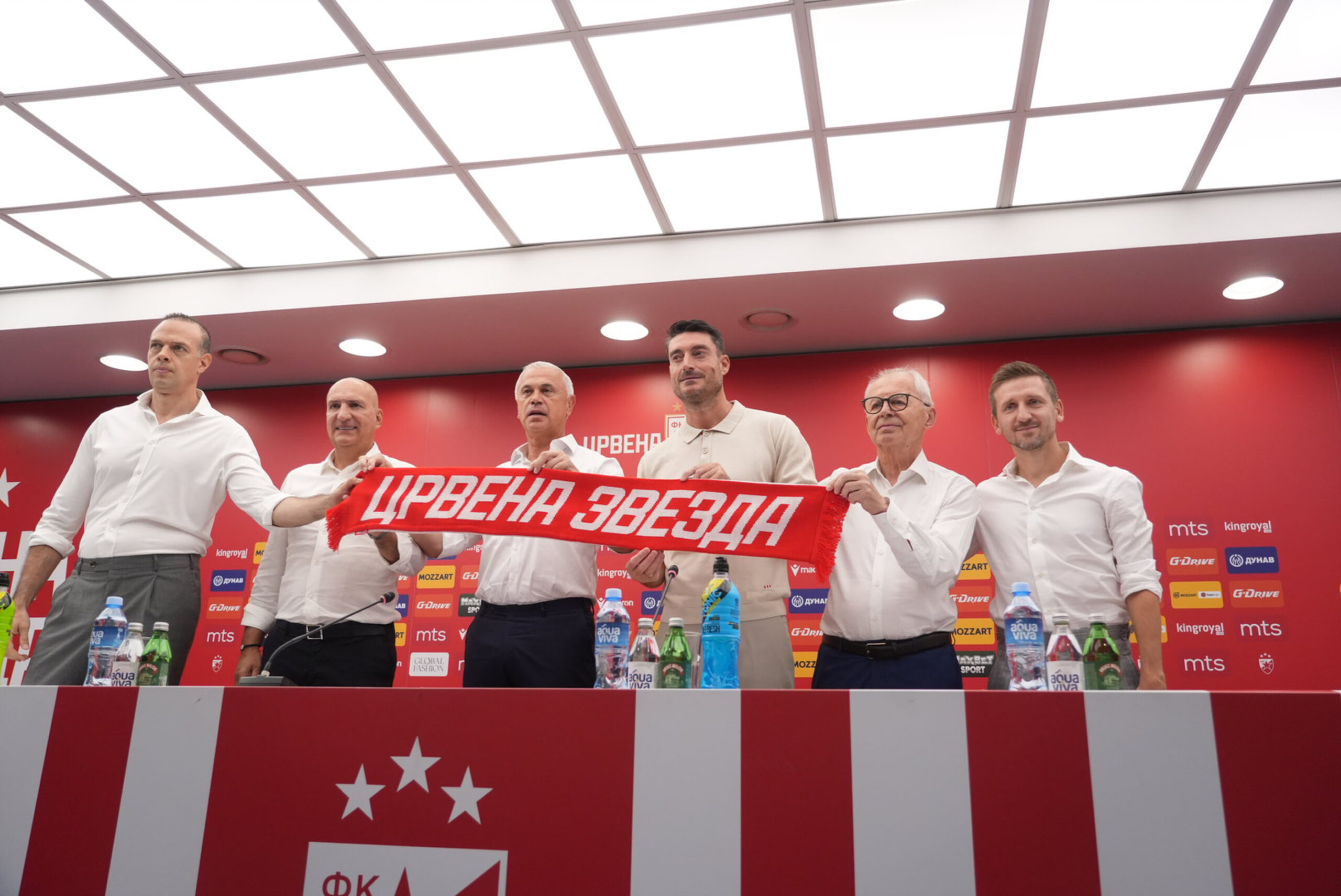 Albert Rijera: 'Razumem vas, zajedno ćemo graditi uspeh u Crvenoj zvezdi' – Albert Rijera Crvena zvezda trener