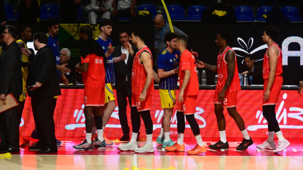 Hapoel Tel Aviv uputio neobičnu ponudu Denisu Rodmanu za specijalni seminar