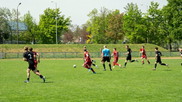 Niklas Zile debitovao kao napadač u nižerazrednom nemačkom klubu posle povlačenja – Niklas Zile SV Tiefenbach gol