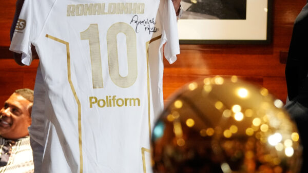 Ronaldinjo stigao u Italiju na promociju kao novi igrač Ravenne – Ronaldinjo Ravenna Serija C