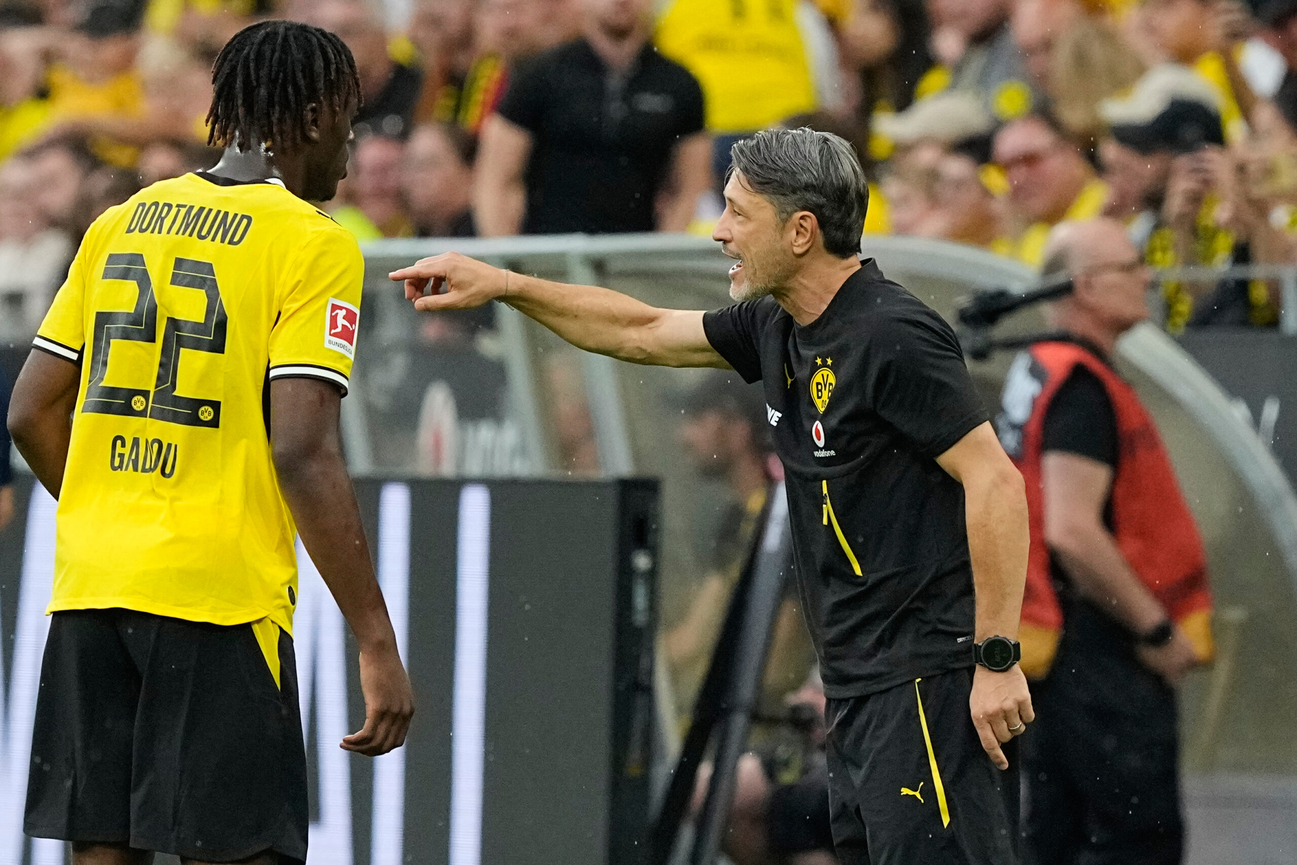 Borussia Dortmund menja strategiju: Povratak fokusu na razvoj mladih talenata – Borussia Dortmund transfer mladi igrači