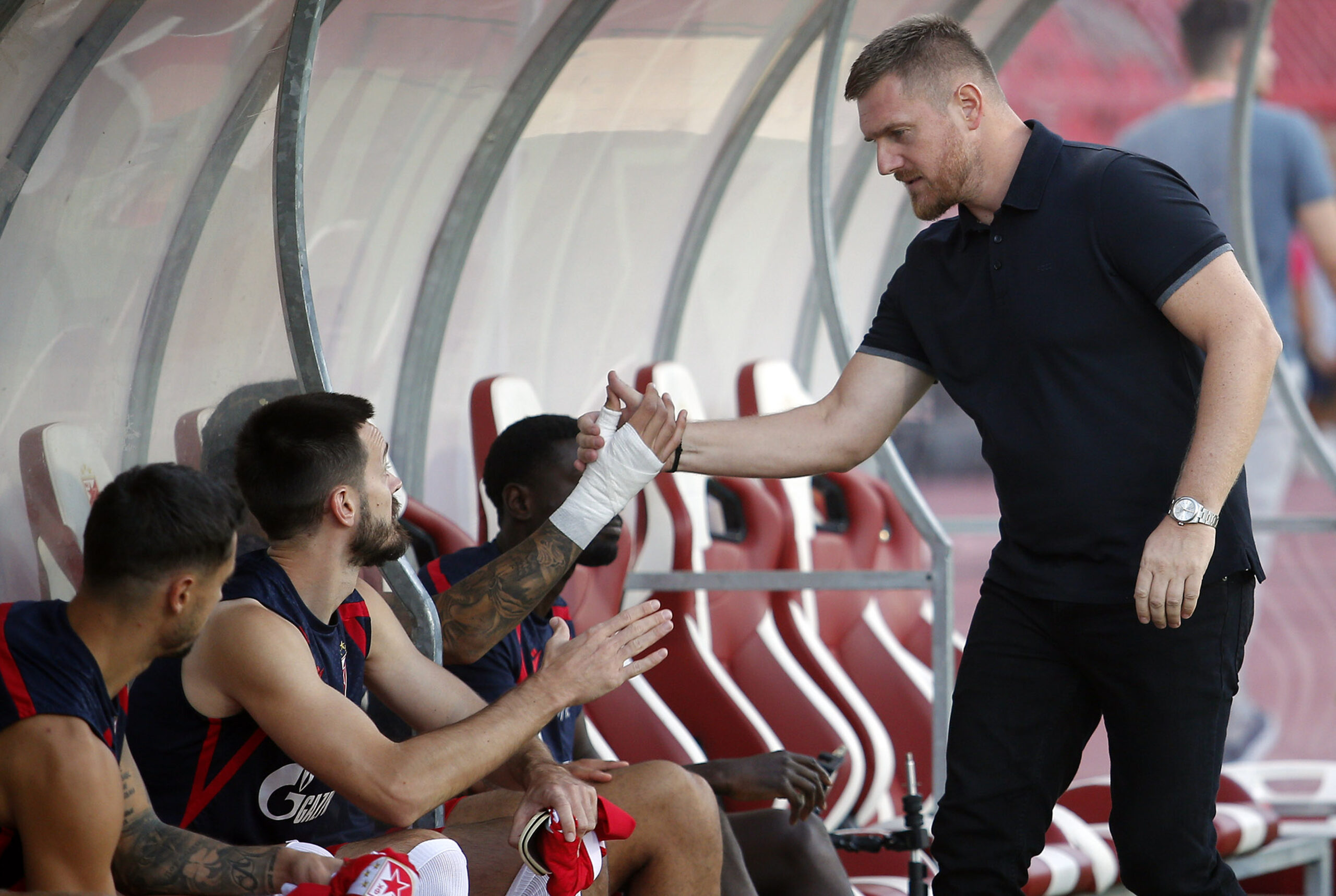 Albert Rijera i Jovan Stanković: Emotivan susret na Marakani tokom meča Crvene zvezde – Albert Rijera Jovan Stanković