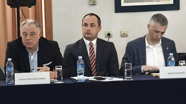 Delije poslale poruku podrške Aleksandru Ivanoviću Čaki na utakmici protiv Čukaričkog – Aleksandar Ivanović Čaka Crvena zvezda