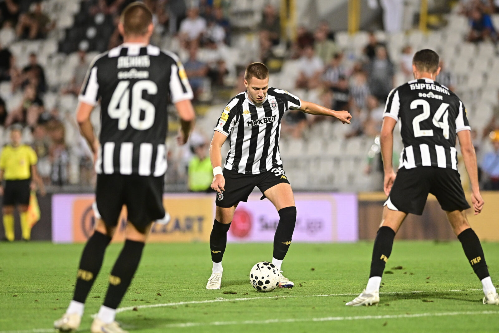 The match of the 5th round of the Mozzart Super League of Serbia between FK Partizan and FK Radnicki 1923 was played at the FK Partizan stadium. Utakmica 5. kola Mozzart Super lige Srbije izmedju FK Partizan i FK Radnicki 1923 odigrana je na stadionu FK Partizan.