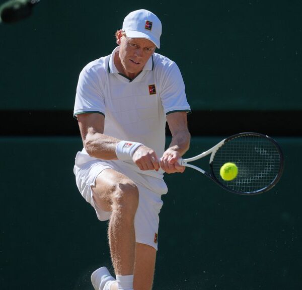 Janik Siner primoran na pauzu zbog povrede kolena – Janik Siner tenis