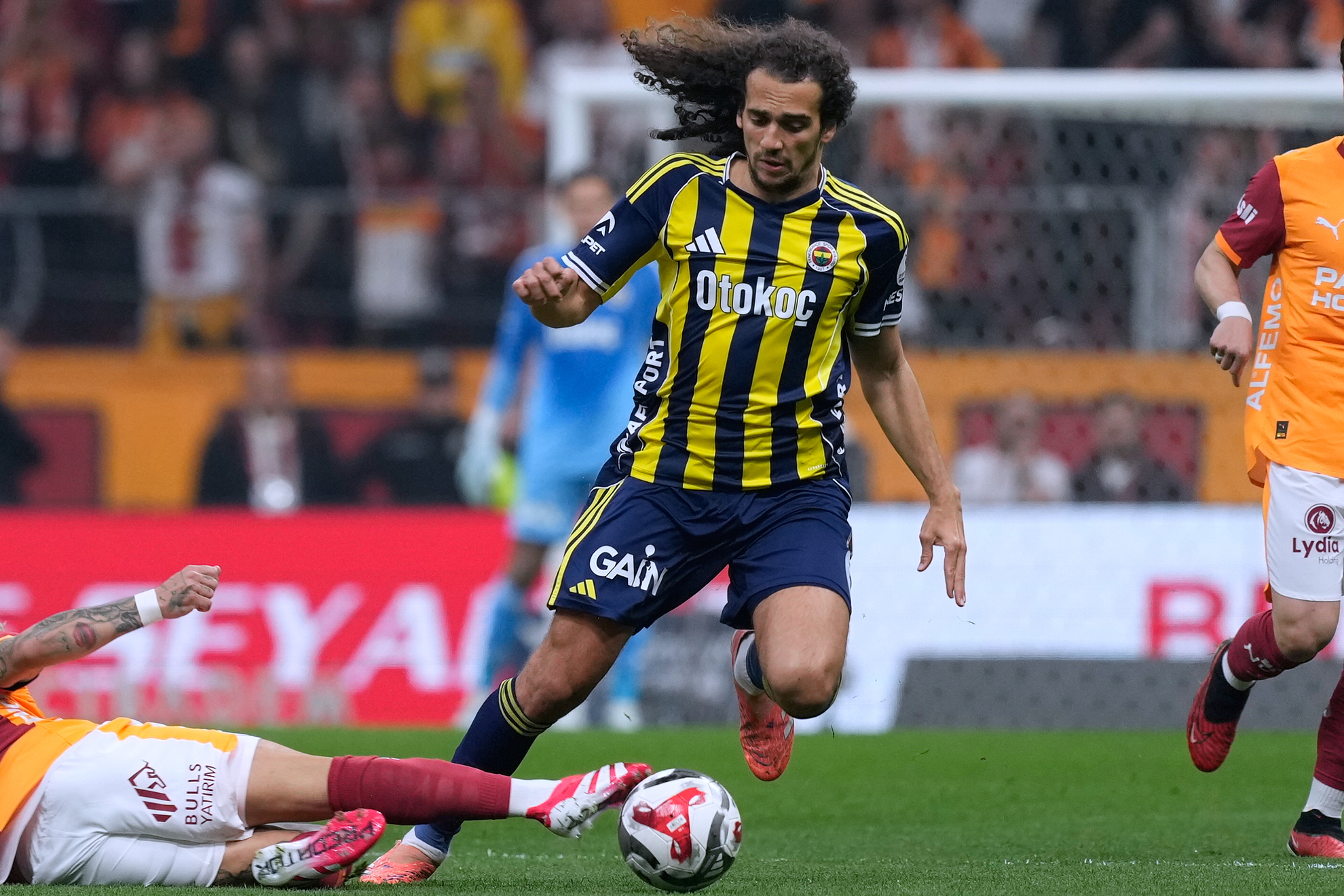 Matteo Guendouzi: 'Kada 60.000 ljudi vređa tvoju porodicu, reaguješ instinktivno' – Matteo Guendouzi Fenerbahče Liga šampiona