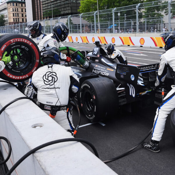 Kiša odložila trku u Milvokiju: Odluka o tituli Aleksa Palua pomerena za nedelju – Aleks Palu IndyCar Milvoki