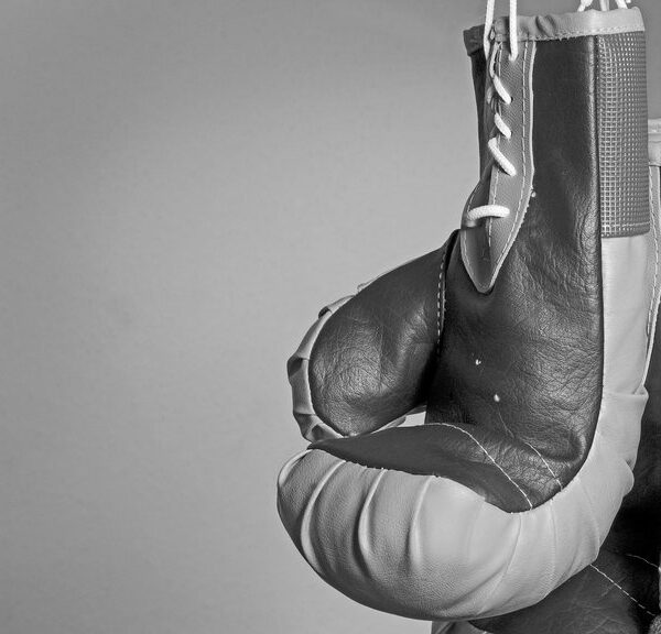 Toni Mandin: Odlazak australijske bokserske legende i šampiona u četiri kategorije