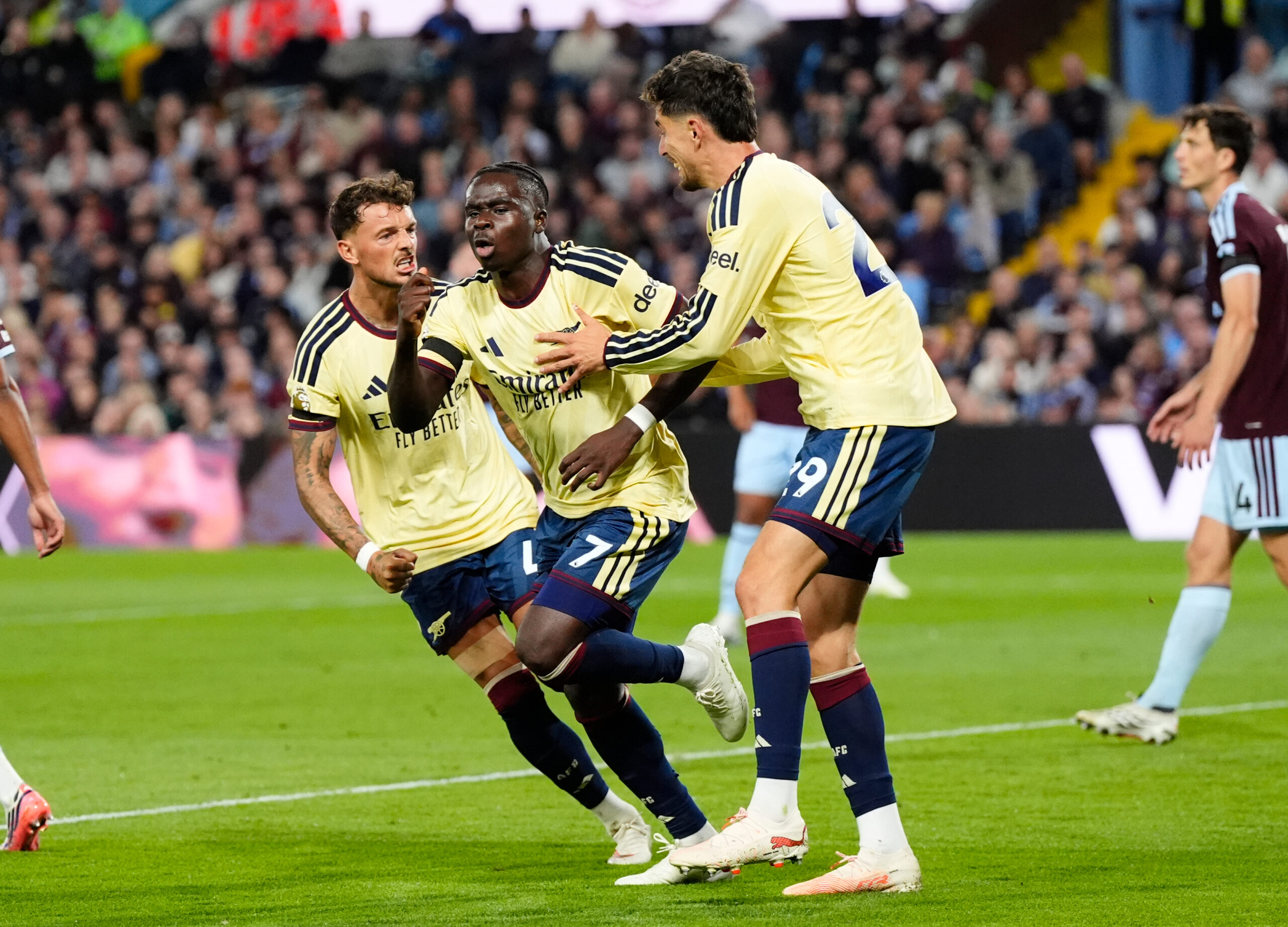 Arsenal pobedio Aston Vilu 1:0 na gostovanju u Premijer ligi zahvaljujući Saki – Bukajo Saka Arsenal Aston Vila