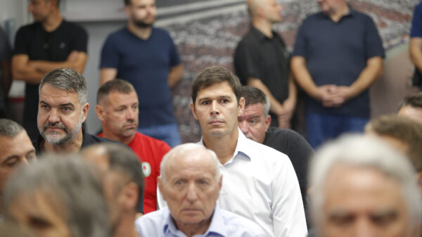 Srbija na Svetskom prvenstvu u socci: Zastava sa likom Dejana Milovanovića na tribinama u Esenu – Dejan Milovanović Srbija socca