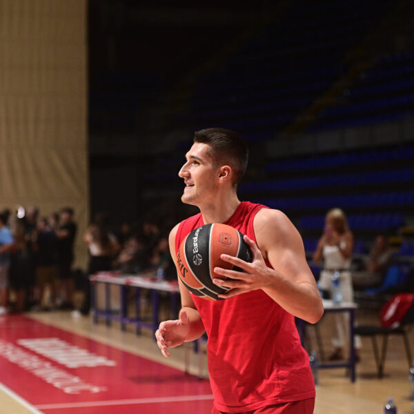 Crvena zvezda počela prodaju karata za 180. večiti derbi protiv Partizana – Crvena zvezda derbi Partizan
