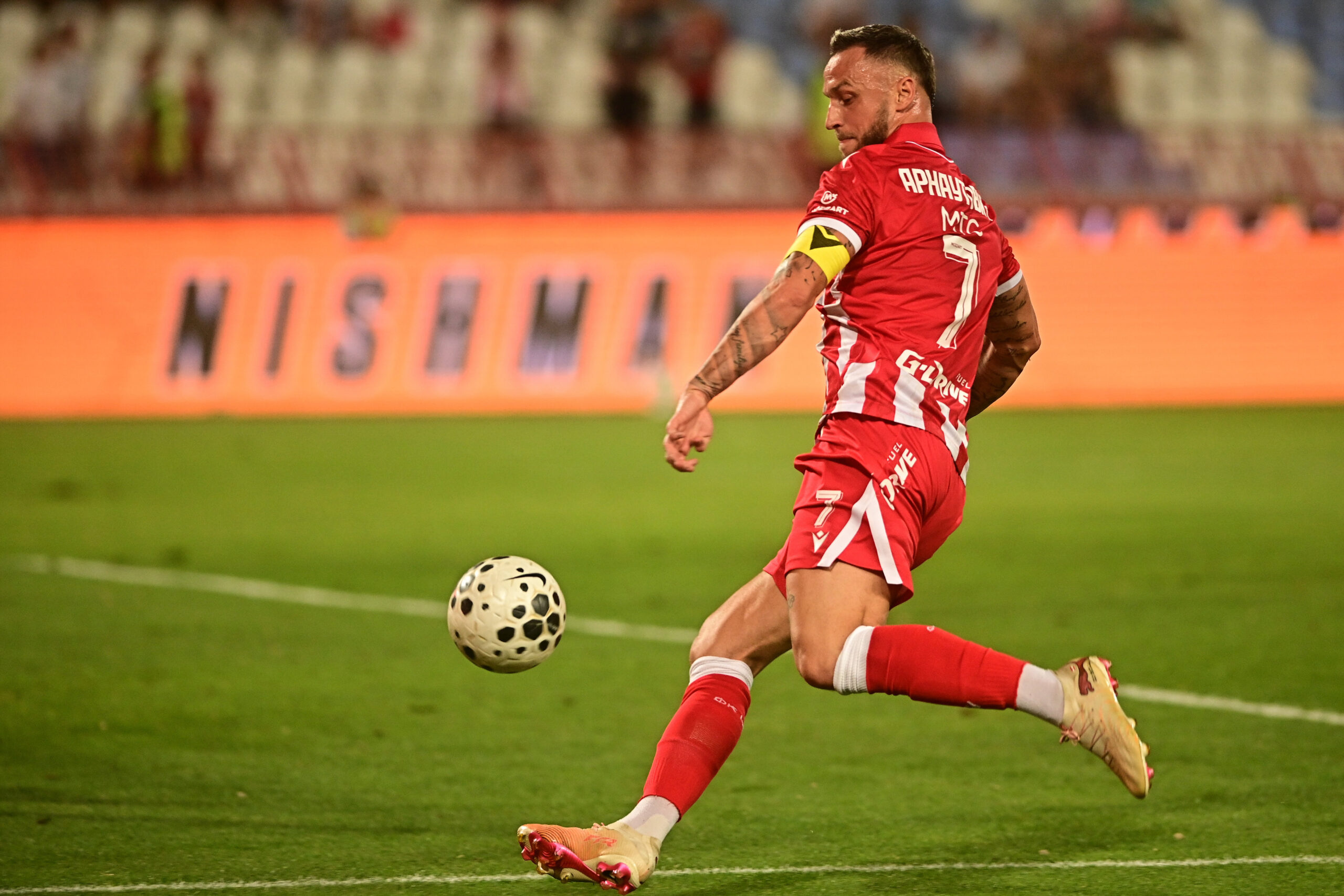 Marko Arnautović prvi put nosio kapitensku traku u pobedi Crvene zvezde nad Partizanom 2:1 – Marko Arnautović Crvena zvezda derbi