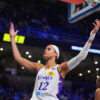Lisa Leslie dobila bronzanu statuu ispred Crypto.com Arene u Los Anđelesu – Lisa Leslie Los Angeles Sparks statua