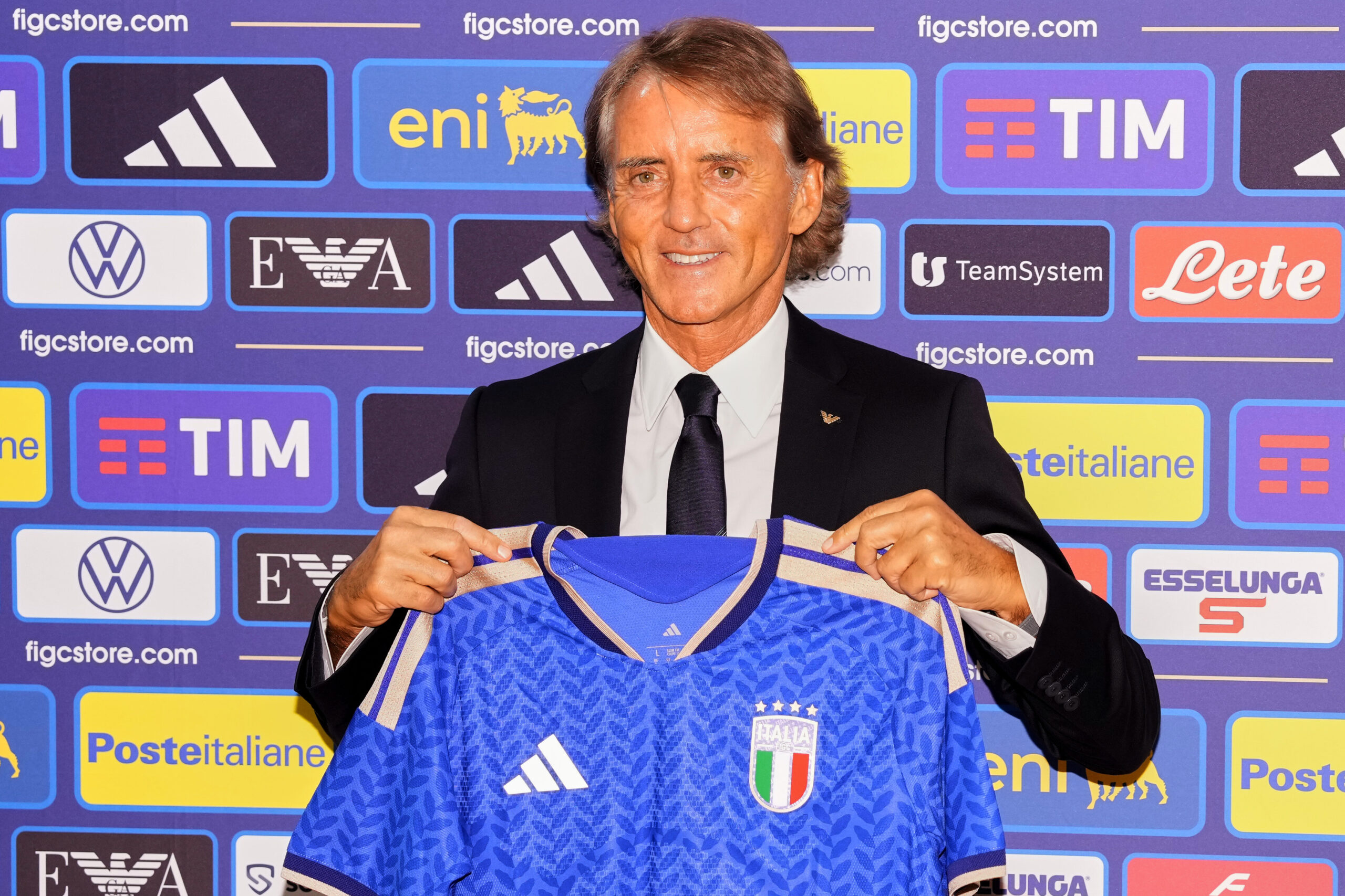 Roberto Manćini: 'Želim povratiti poverenje navijača Italije' – Roberto Manćini Italija fudbal