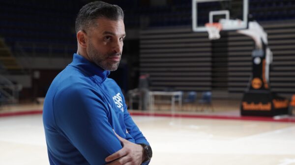 Dušan Alimpijević doživeo deseti poraz u finalima, Fenerbahče osvojio Superkup Turske protiv Bešiktaša 72:59 – Dušan Alimpijević košarka